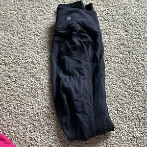 LULULEMON LEGGINGS WITH POCKETS SIZE 2